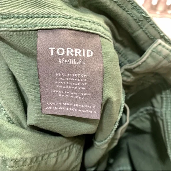 Torrid green Aviator cargo utility capri pants, size 12, slim fit - Picture 7 of 9
